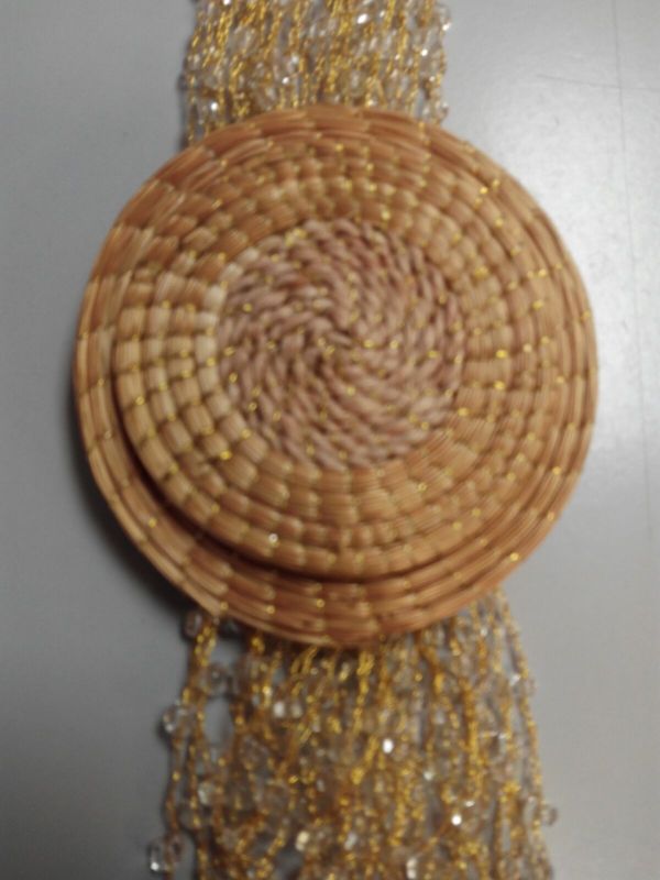 Collar oro vegetal hecho a mano