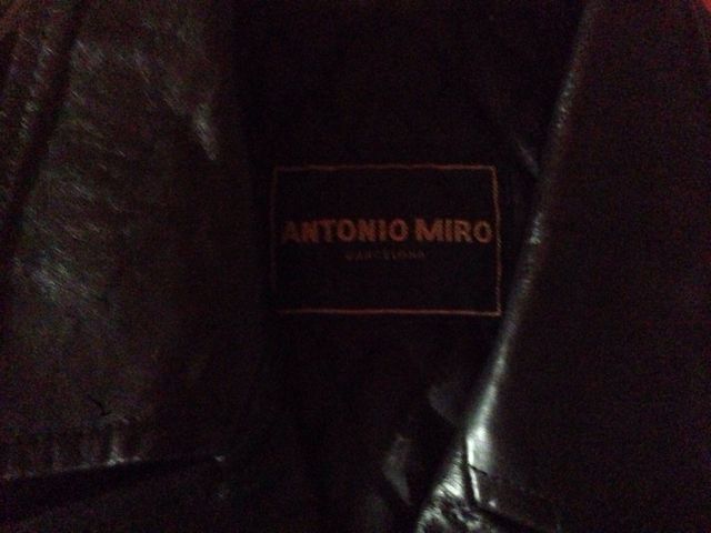 Cazadora piel Antonio Miro
