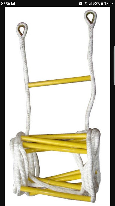 Escala escalera peldaños cuerda soga cuerda cabo