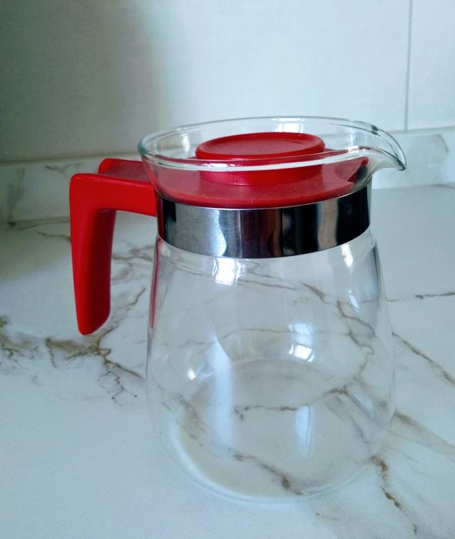 Lote cocina: vuelve/tortilla,reposa/cubierto,jarra