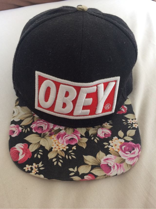 Gorra Obey