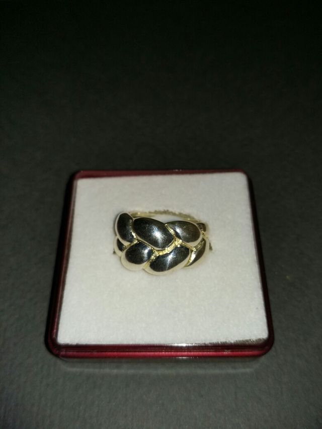 Anillo de plata