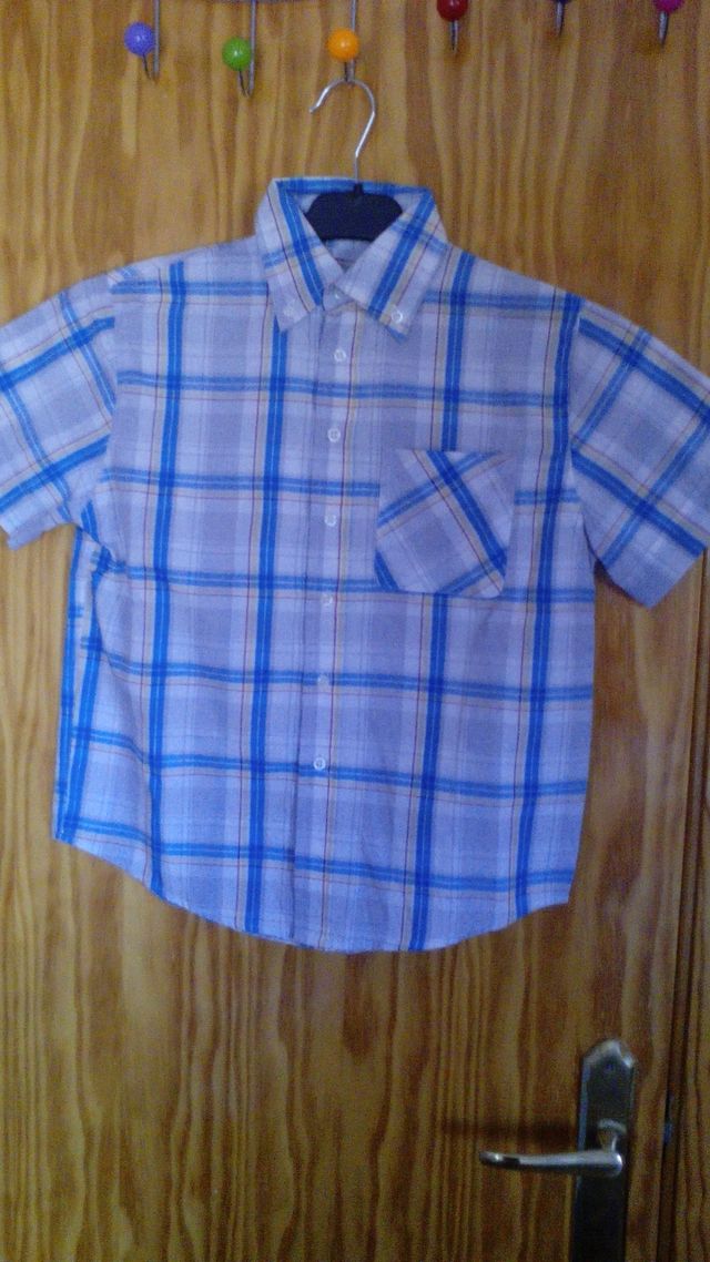 Camisa Talla 8 años.