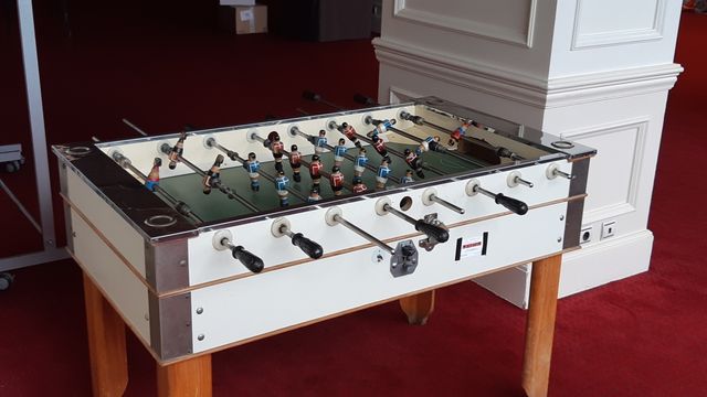 ALQUILER DE FUTBOLINES -- PINBALL -- MAQ. ARCADEL