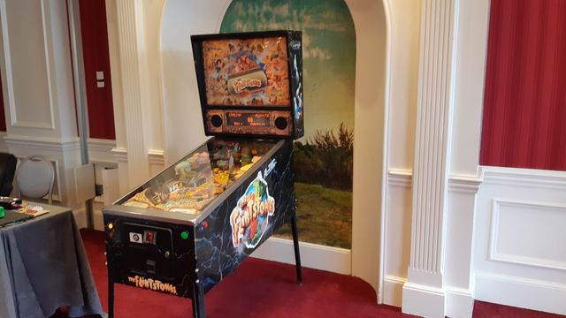 ALQUILER DE FUTBOLINES -- PINBALL -- MAQ. ARCADEL