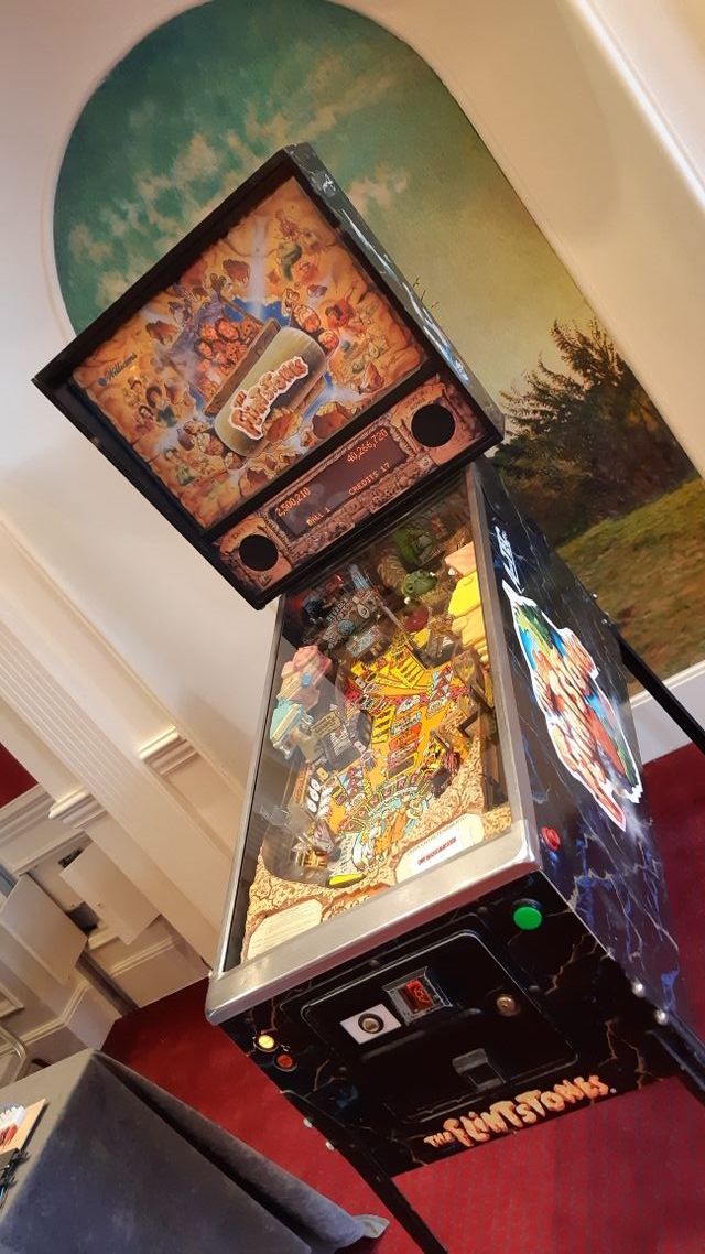 ALQUILER DE FUTBOLINES -- PINBALL -- MAQ. ARCADEL