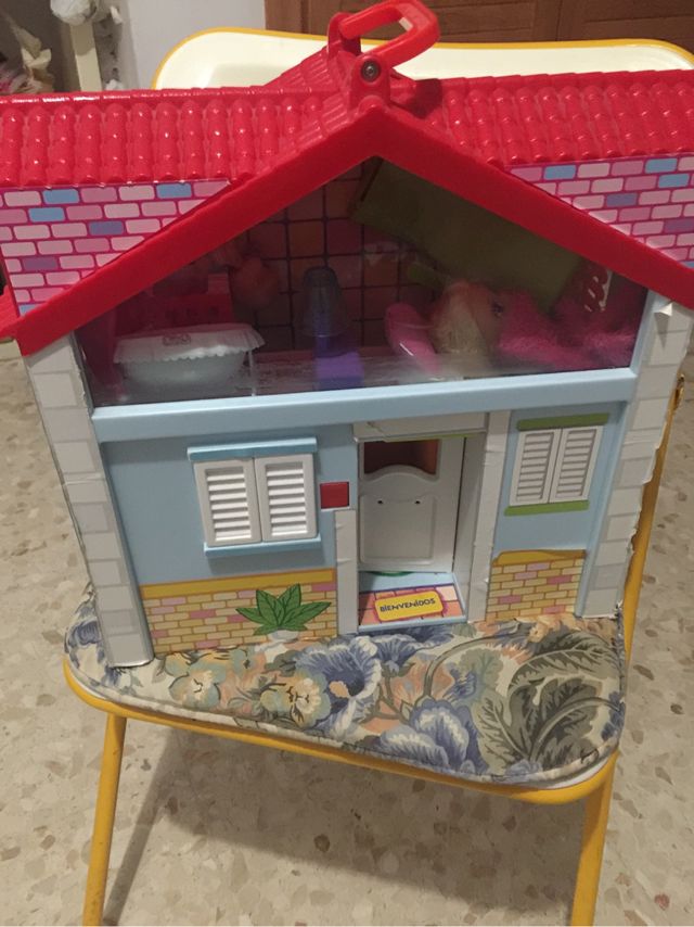 Casa de las barriguitas y salon de peinados