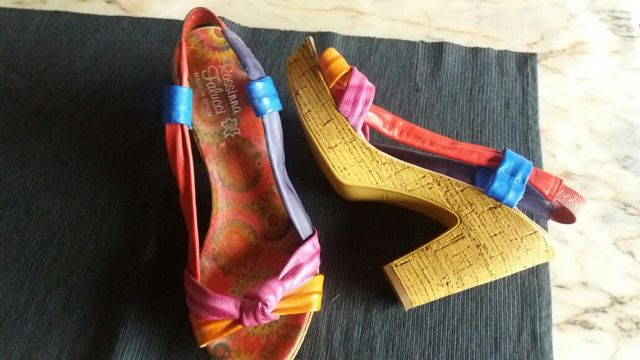 Sandalias de colores