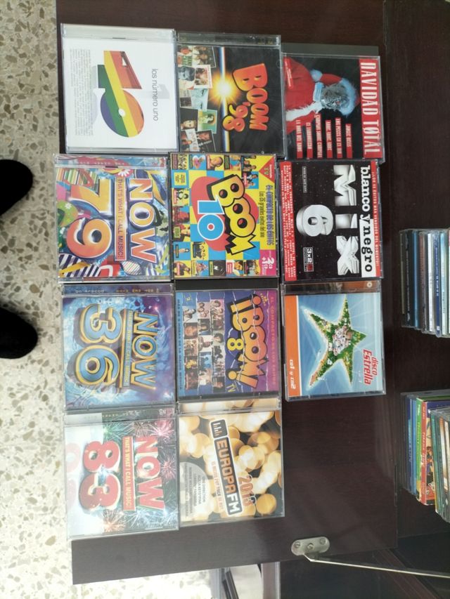 NO SON A 1€ MÁS CDs EN TEXTO, LEER. cd