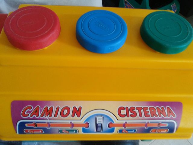 Camión cisterna infantil
