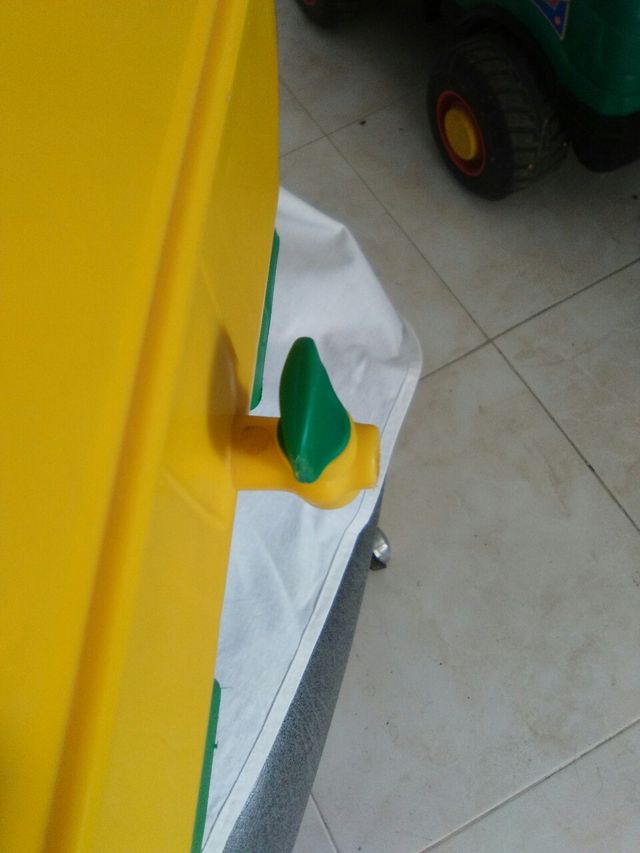 Camión cisterna infantil