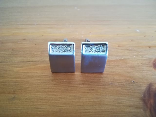 Gemelos y pasador de corbata