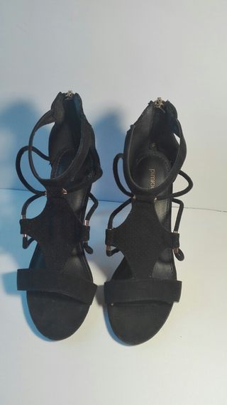 Segunda 7gyy6bf € Pimkie De En Wallapop Cuenca Sandalias 15 Por Mano CBoderxW