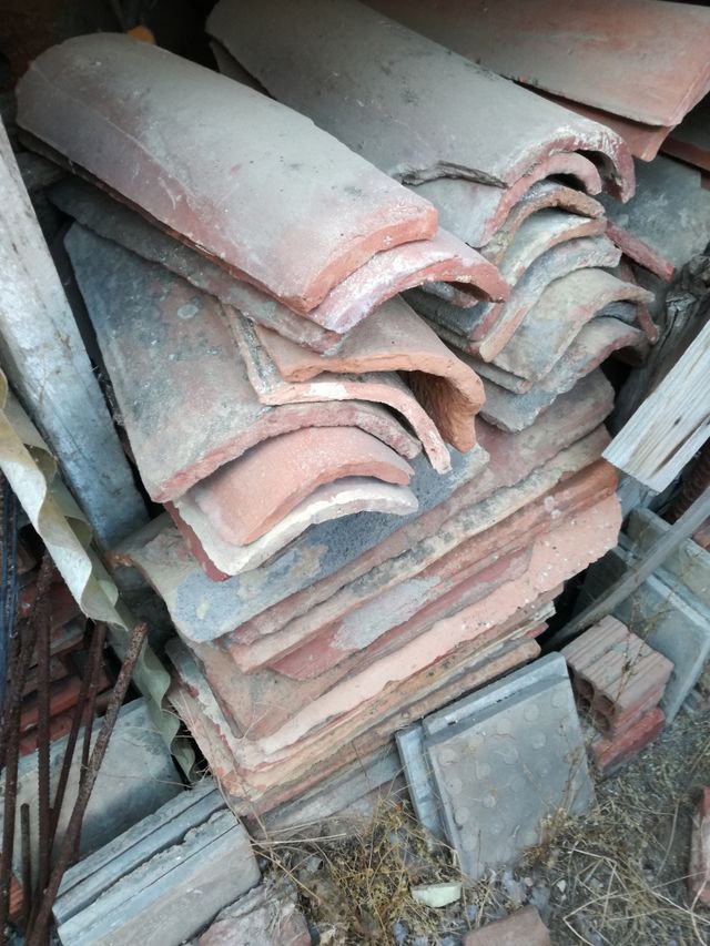 Teja rústica curva arabe