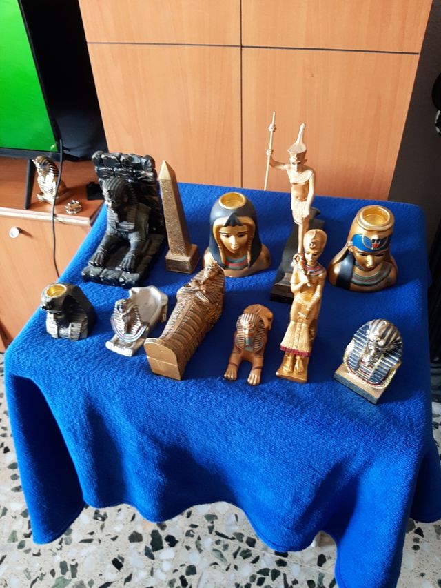 lote de 10 figuras egipcias