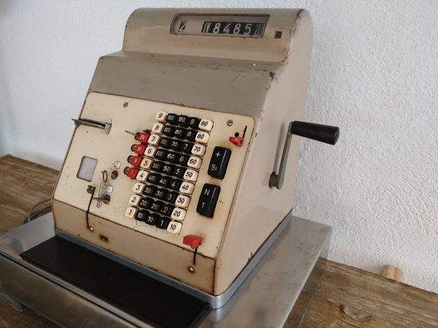 Caja registradora Hugin Ka 23E