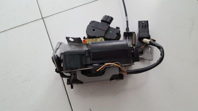 Cerradura Automática chrysler gran voyager