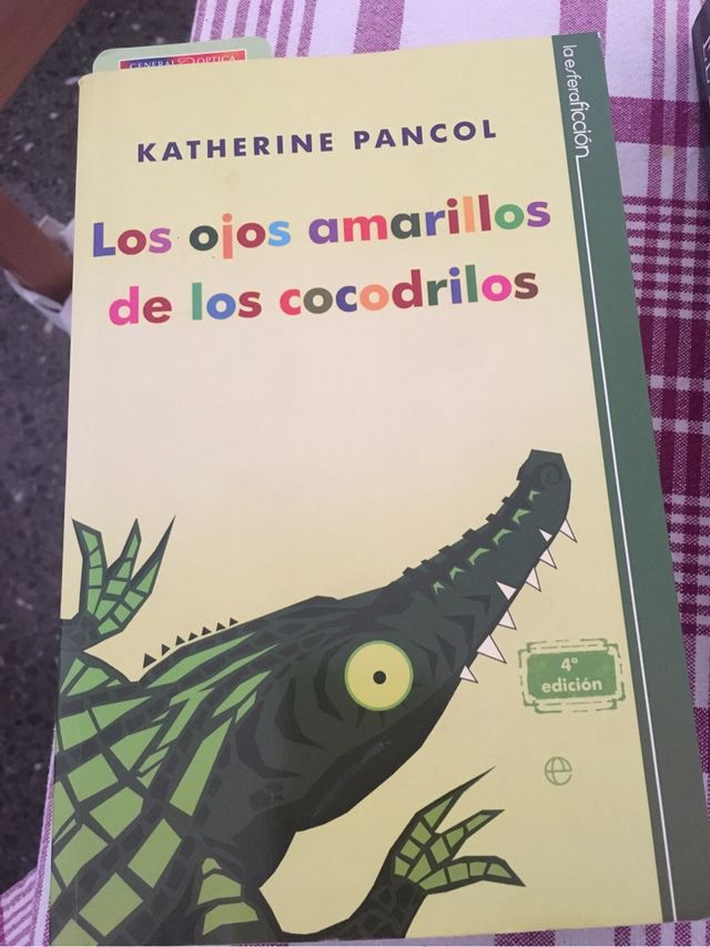 Novela "los ojos amarillos de los cocodrilos "