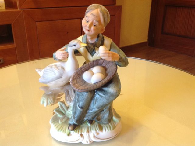 Figura China En Porcelana