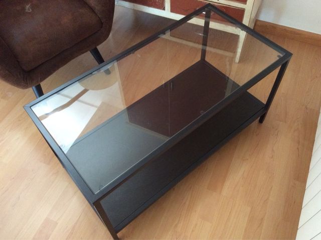 Mesita comedor de segunda mano por 30 € en Arenys de Munt en WALLAPOP Mesita comedor de segunda mano por 30 € en Arenys de Munt en WALLAPOP