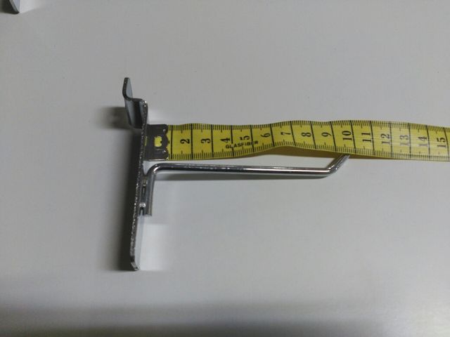 pinchos para estantes