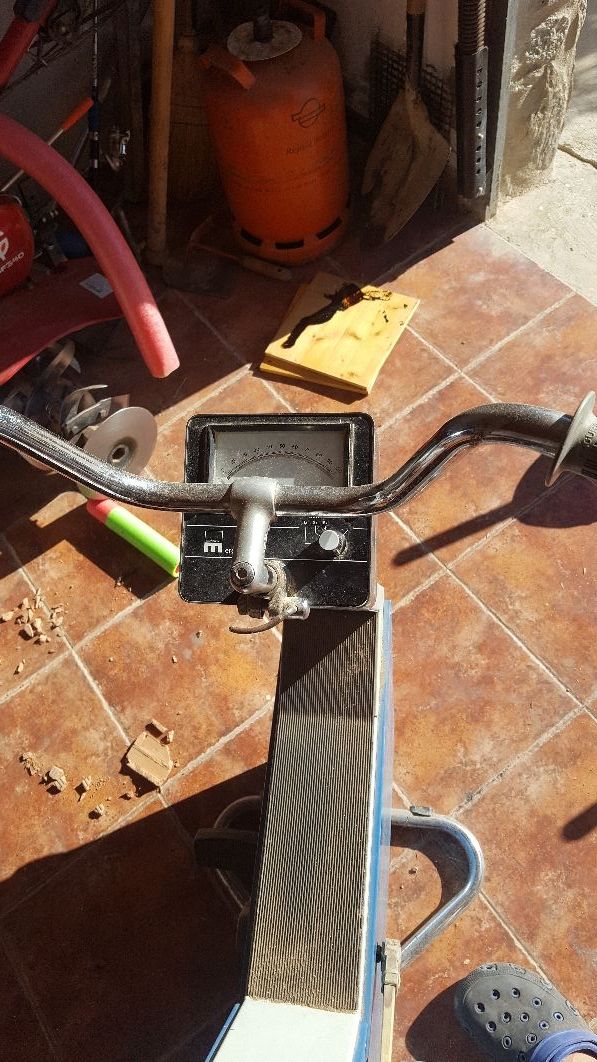 Bicicleta estática antigua