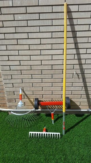 Rastrillo para cesped de segunda mano en WALLAPOP