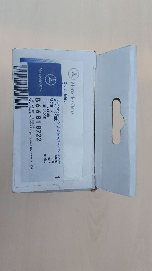 Mercedes Rectificador de corriente SIN ESTRENAR