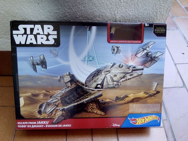 star wars hot wheels scape from jakku