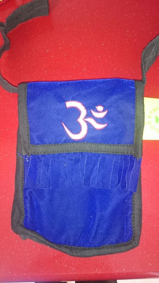 bolsitos y riñoneras