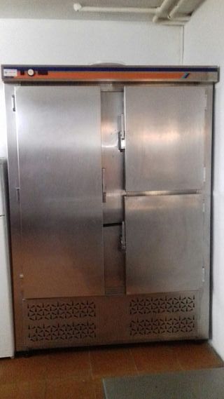 Armario frigorífico de segunda mano en WALLAPOP