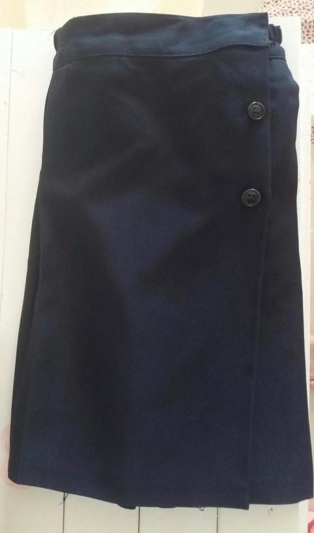 Falda niña uniforme escolar colegio