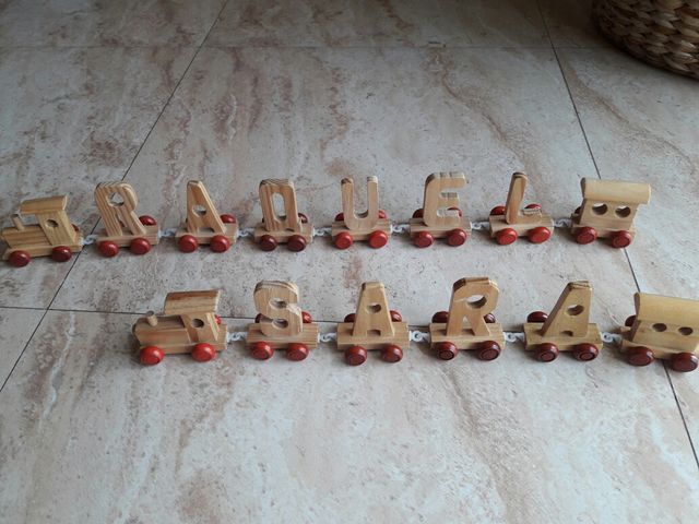 Tren/letras de madera para nombres