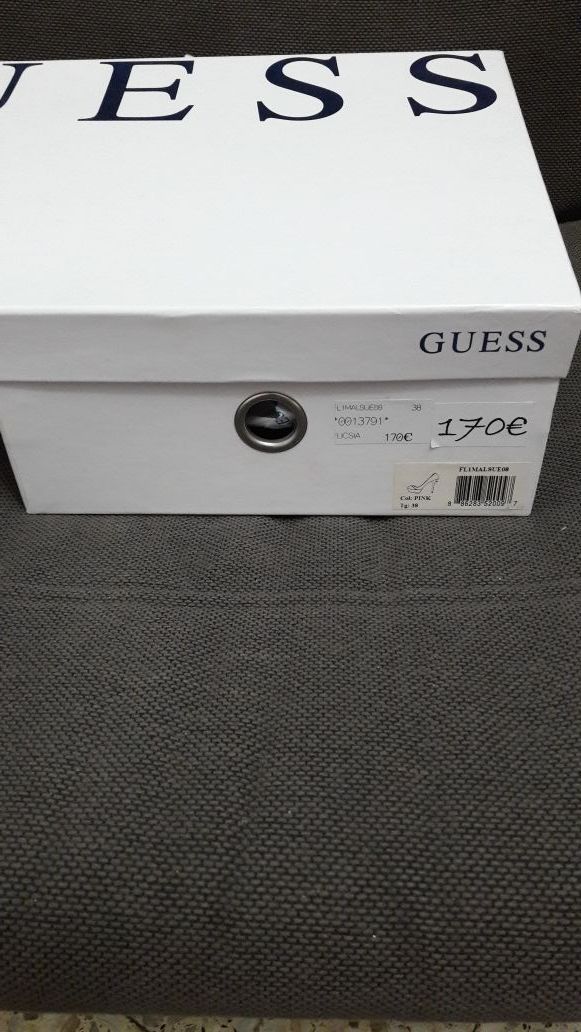 Zapatos de Guess