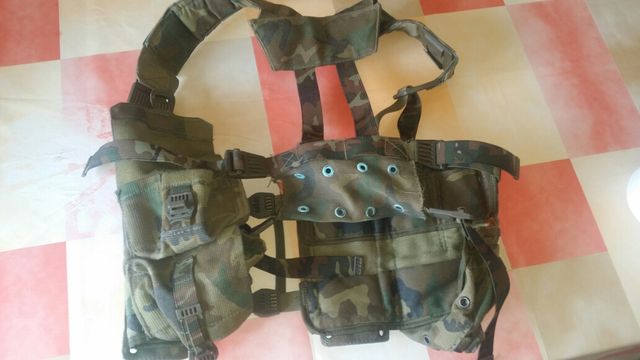 Trincha militar auténtica