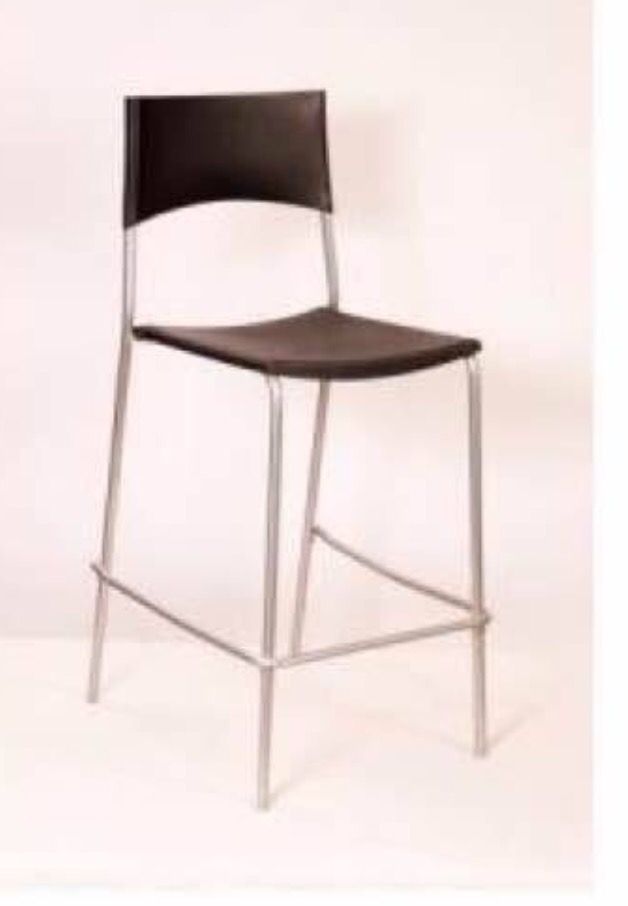 Sillas de cocina y taburete ( urge venta) de segunda mano por 20 ... Sillas de cocina y taburete ( urge venta) de segunda mano por 20 ...