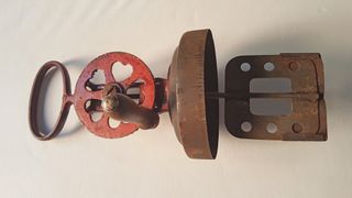 Antigua batidora Manual marca Elma de segunda mano por 25 Batidora manual antigua. En buen estado. de segunda mano por