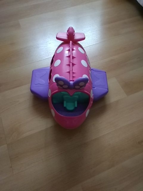 avion minnie mouse