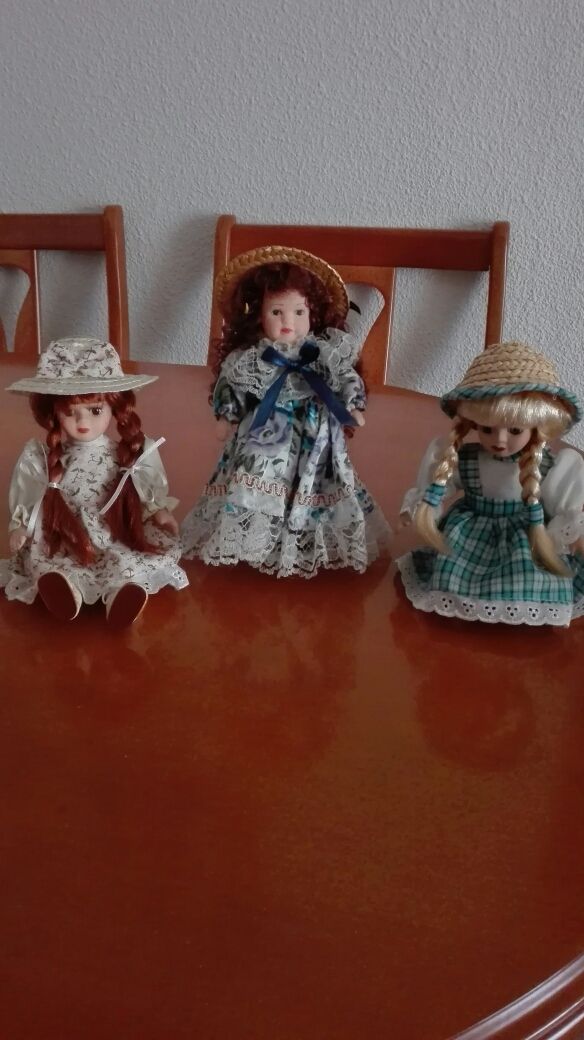 Muñecas de porcelana