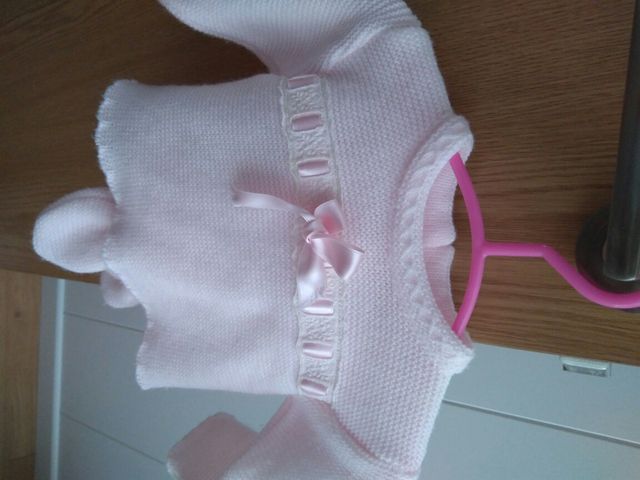 ropita bebe 8 euros cada uno casi nuevo