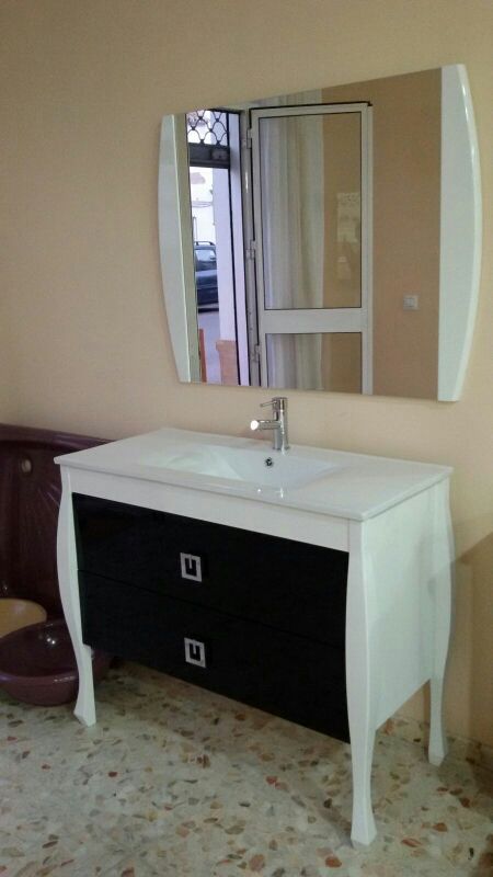 Mueble cuarto de baño + grifo+ espejo de segunda mano por 380 € en ... Mueble cuarto de baño + grifo+ espejo de segunda mano por 380 € en ...