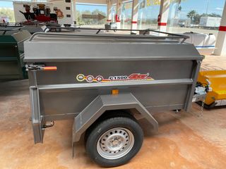 Remolque ligero con tapa C1500 Carro