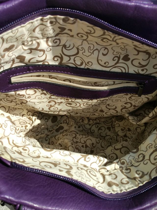 bolso polipiel lila .