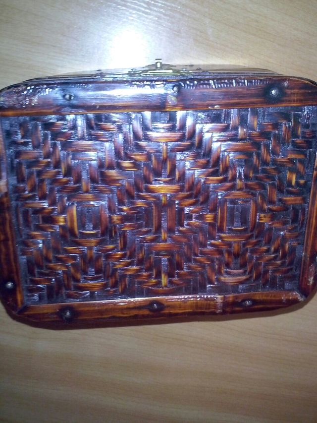 cajita de madera sin estrenar