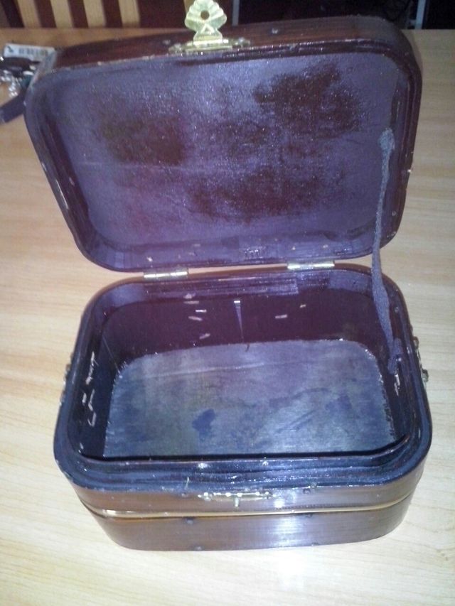 cajita de madera sin estrenar