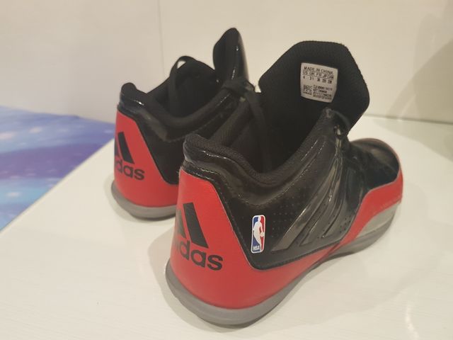 Botas basquet niño Adidas NBA
