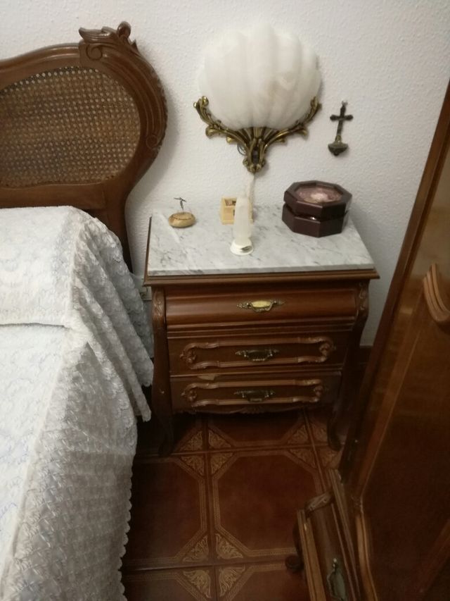 Mueble dormitorio sin ropero 