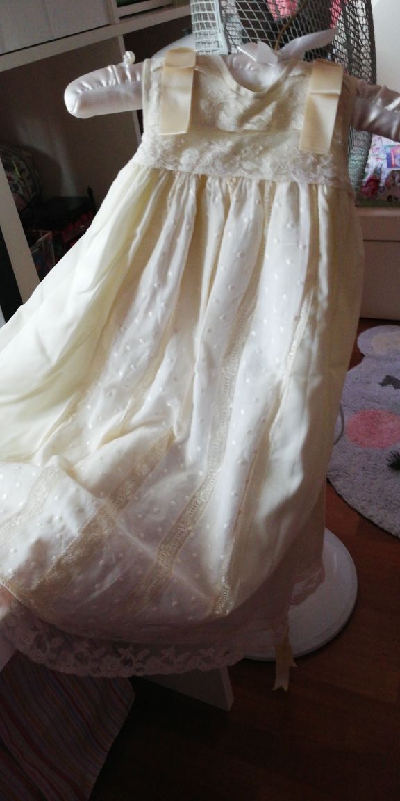 Baton bautizo niña marca Pilar Batanero