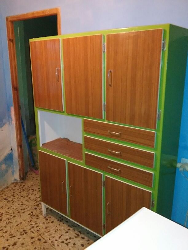 Armario de cocina vintage de segunda mano por 99 € en Cúllar en WALLAPOP