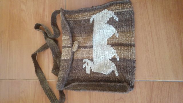 Bolso llama. Artesanal. 